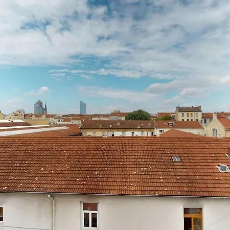 Le Cocon Dans Les Nuages * Villeurbanne